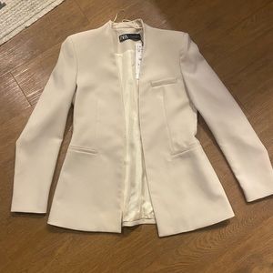 NEVER WORN NWT cream blazer from Zara